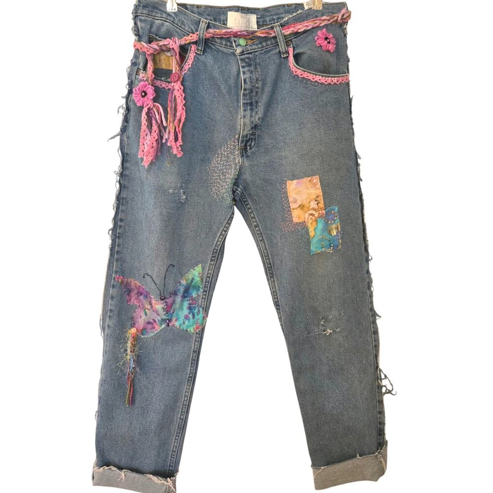 Upcycled One of‎ a kind  Distressed Patched Vintage lace Boyfriend Jeans Size 32